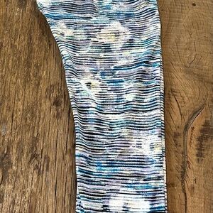 Lululemon women’s Multicolor Striped Bottoms